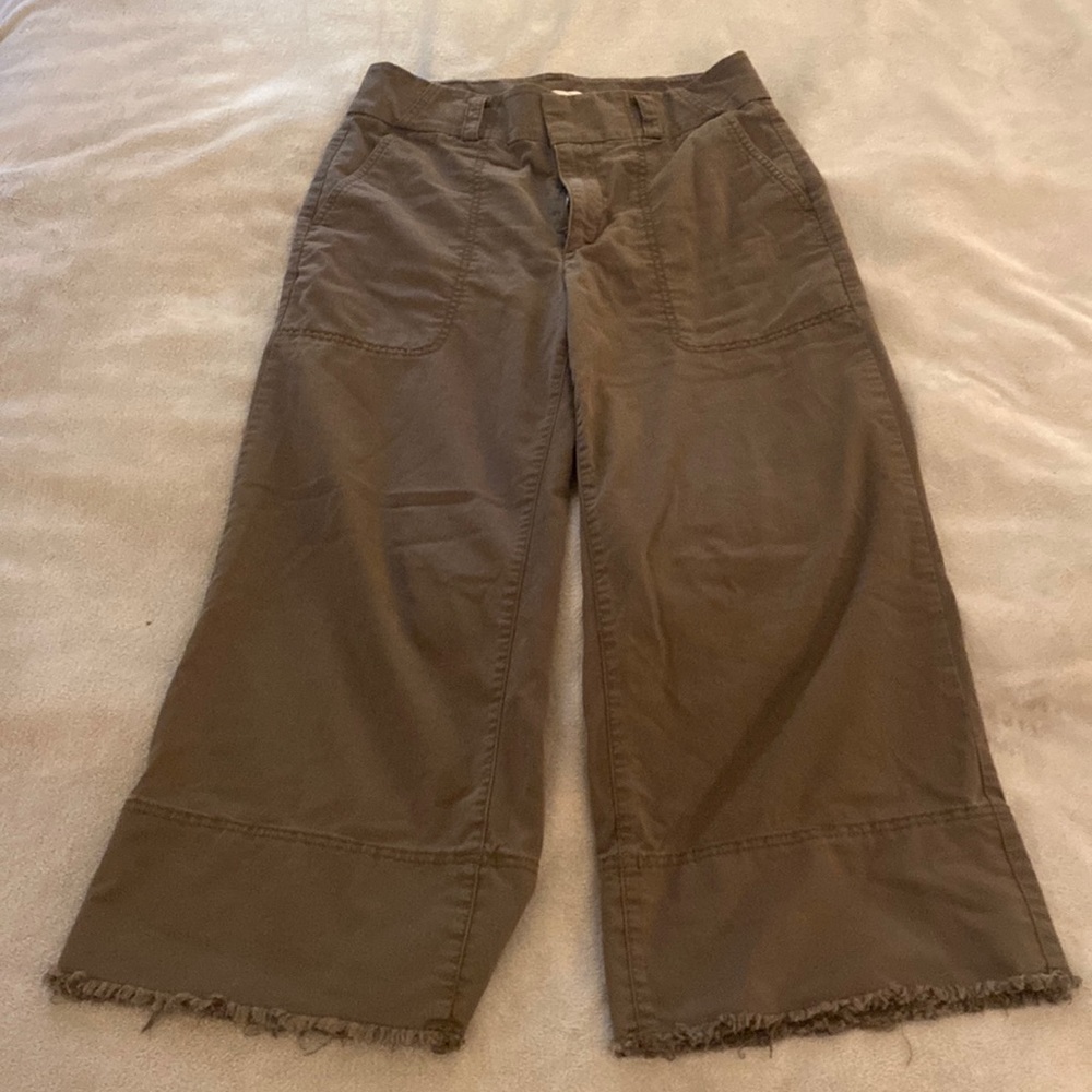 Ann Taylor Loft cargo cropped baggy pants
